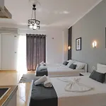 Empo * Ksamil