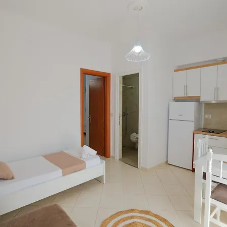 Empo Ksamil