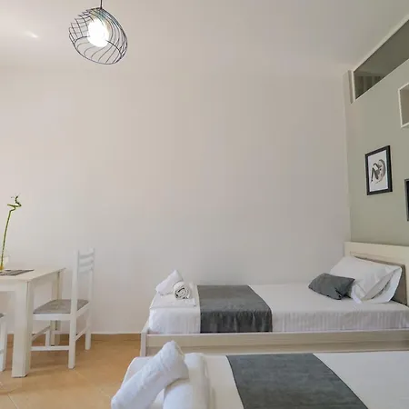 Empo Ksamil